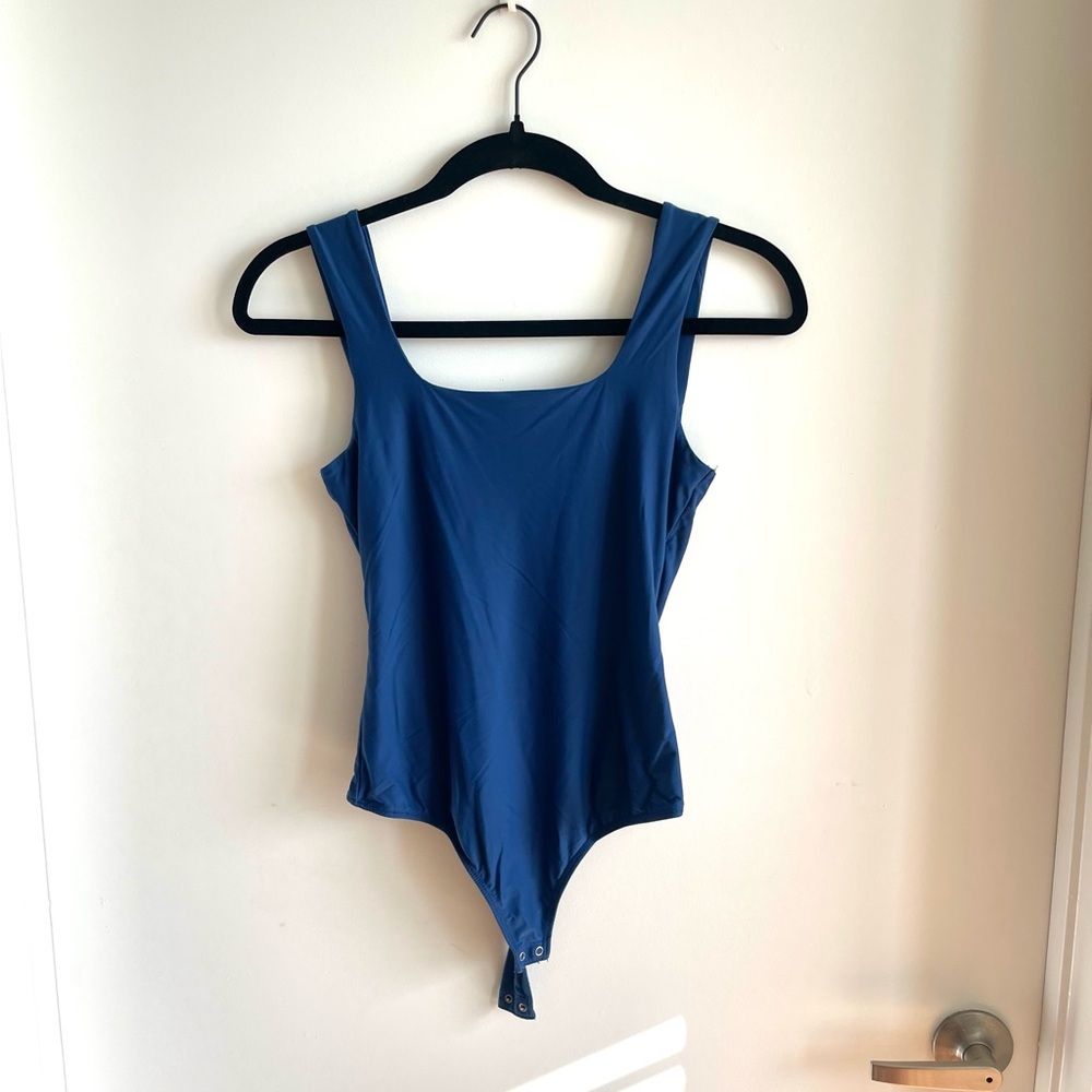 A&F Soft Matte Seamless Squareneck Bodysuit